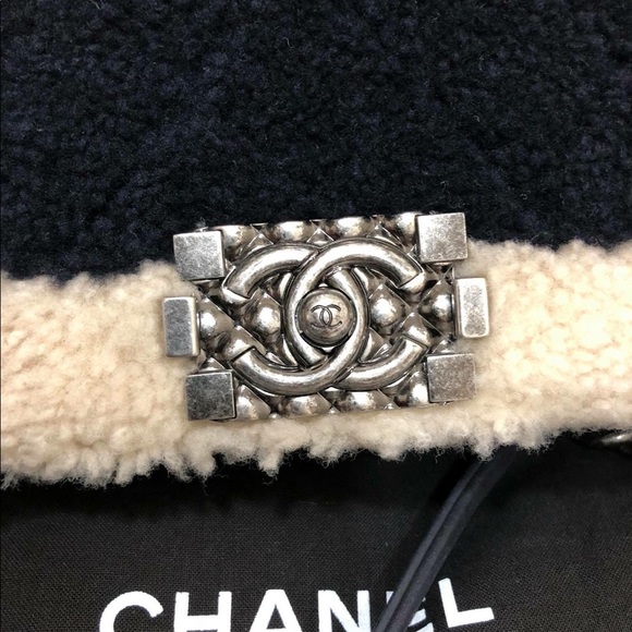 New Authentic Chanel Boy Shearling - Picture 2 of 8
